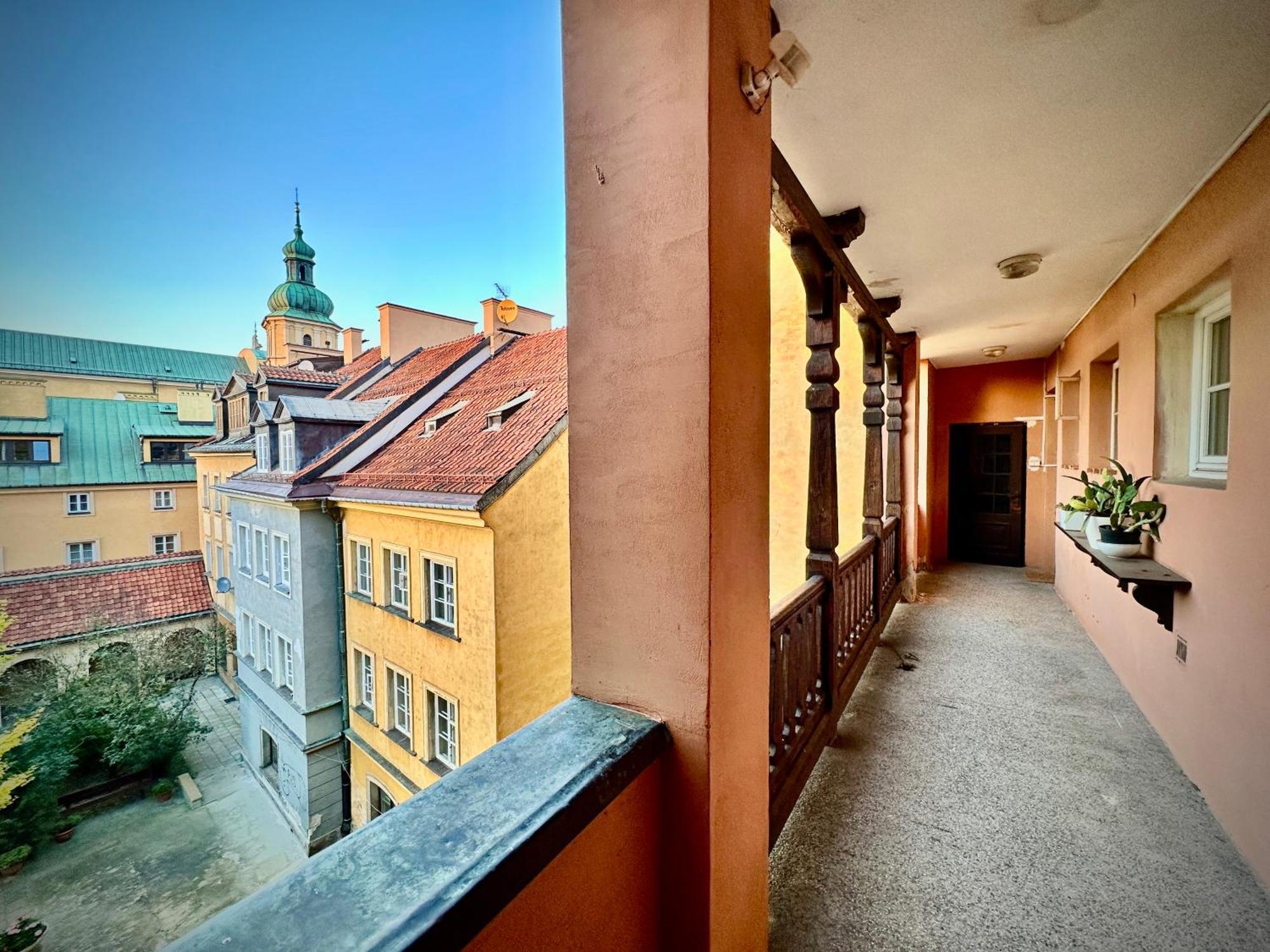 Old Town Best View Wifi 300 Mb/S Huge Screen Netflix Appletv Amazontv Βαρσοβία Εξωτερικό φωτογραφία