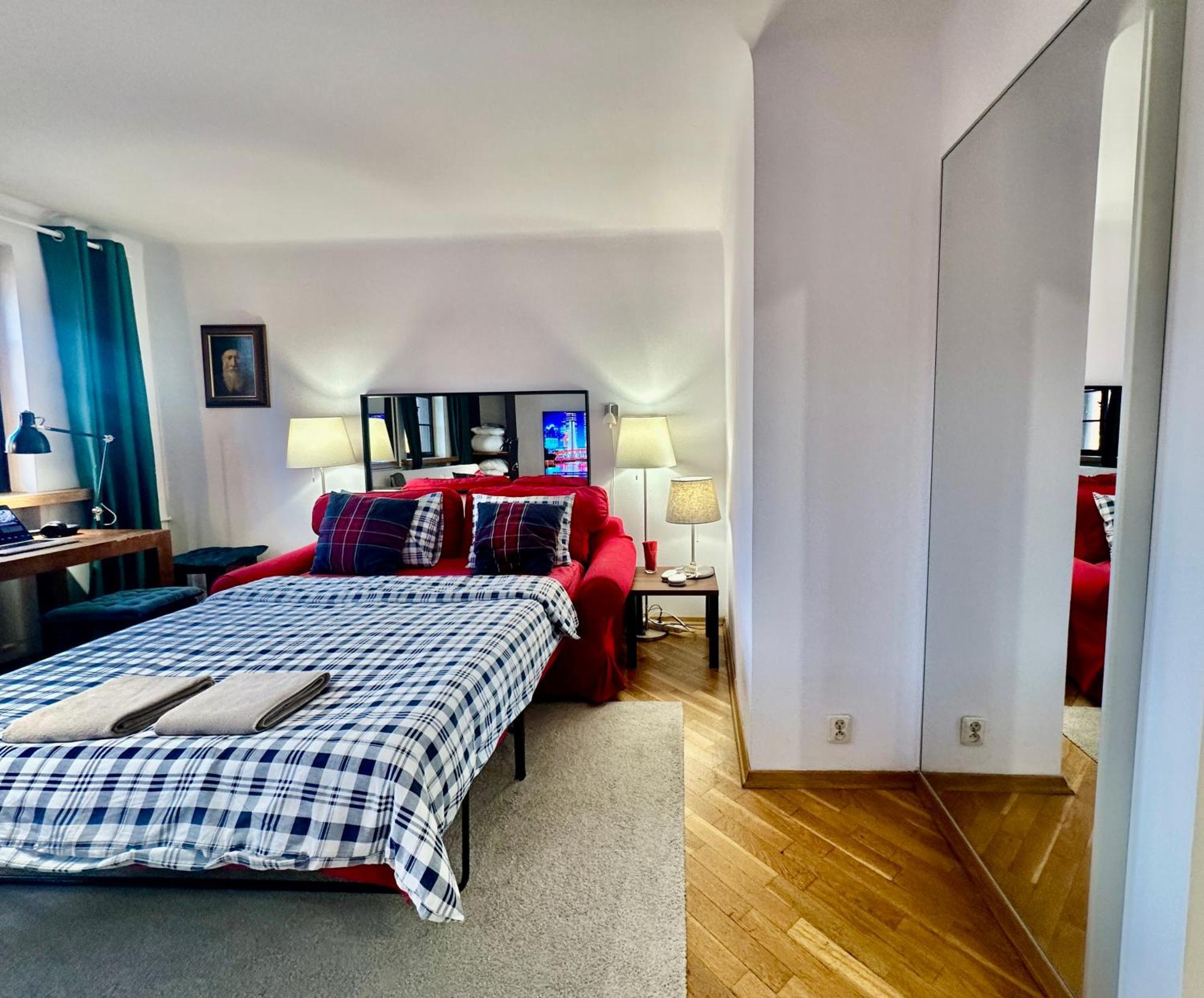Old Town Best View Wifi 300 Mb/S Huge Screen Netflix Appletv Amazontv Βαρσοβία Εξωτερικό φωτογραφία